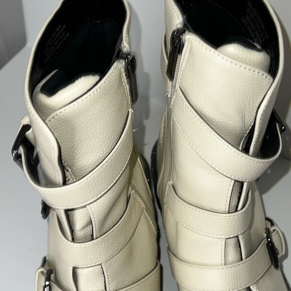 Kenneth Cole Reaction Women's Boots Size 9 Ivory Tate Biker Jewel Faux Leather - Picture 9 of 13